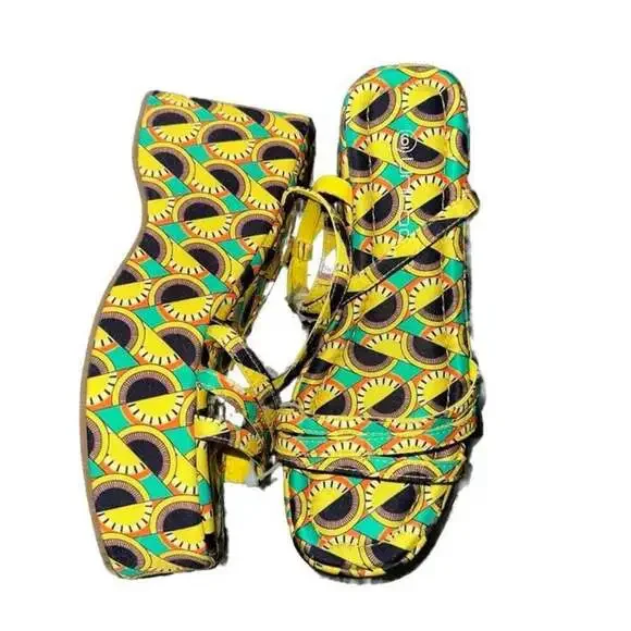 Zara Printed Chunky Platform Sandals - Picture 2 of 3